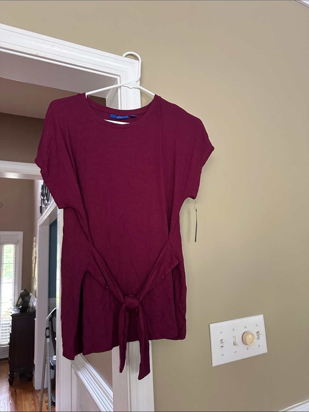 Ribbed Tie-Front Women's Top - Burgundy
